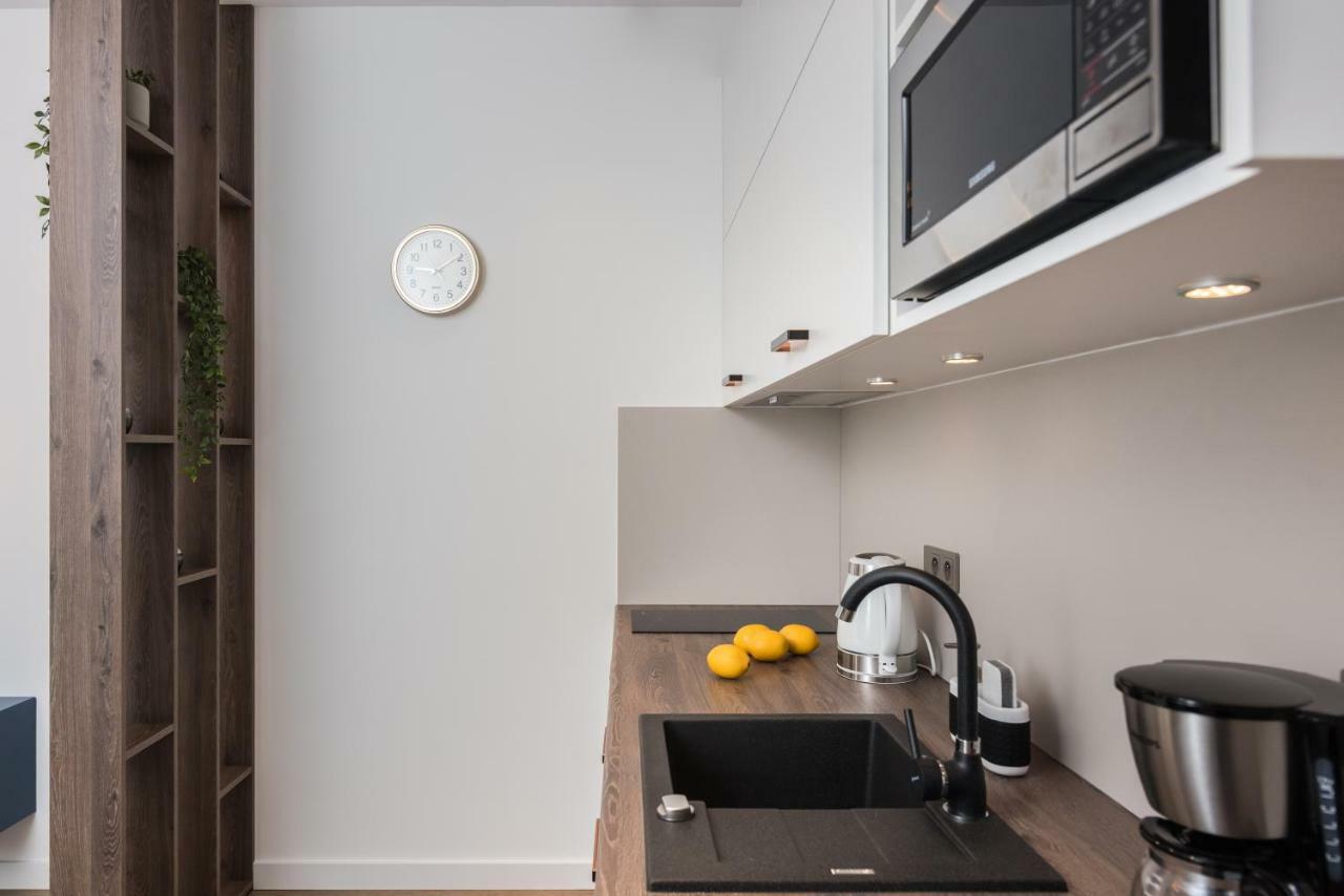 Rajska 3 By Atrium Apartments Краков Экстерьер фото